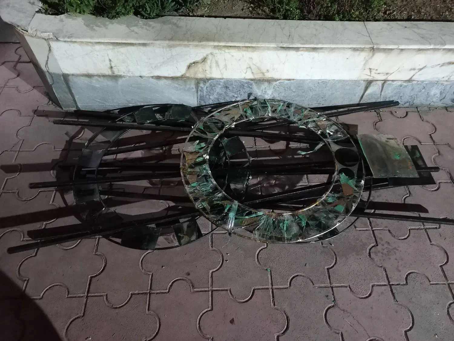 پایه فلزی تاج گل(استند گل)|گل و گیاه طبیعی|تهران, شهران جنوبی|دیوار