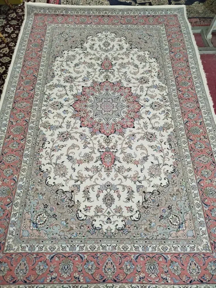 فروش فرش دستباف|فرش|شیراز, زرهی|دیوار