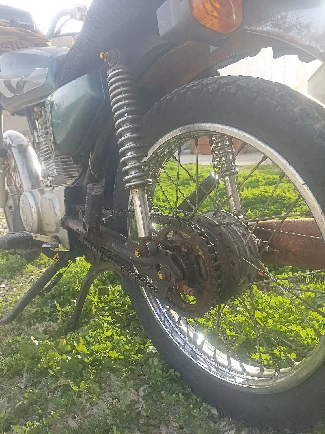 موتور درحد|موتورسیکلت|ریگ, |دیوار