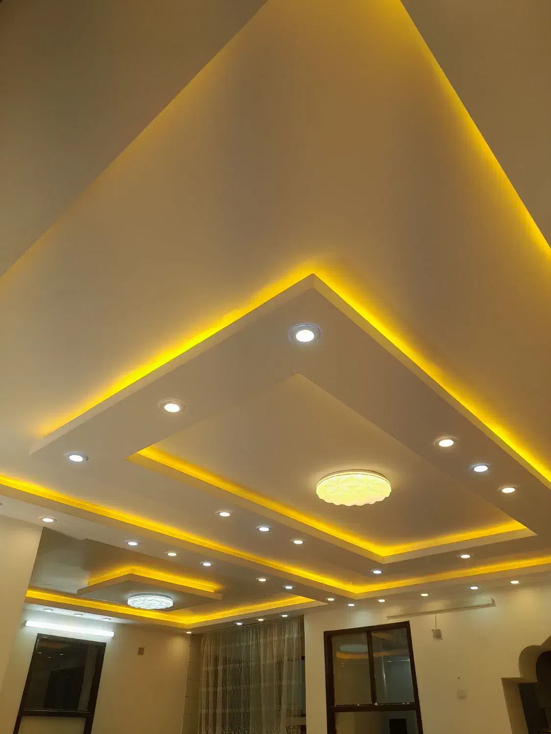 برق کار ساختمان|خدمات پیشه و مهارت|کازرون, |دیوار