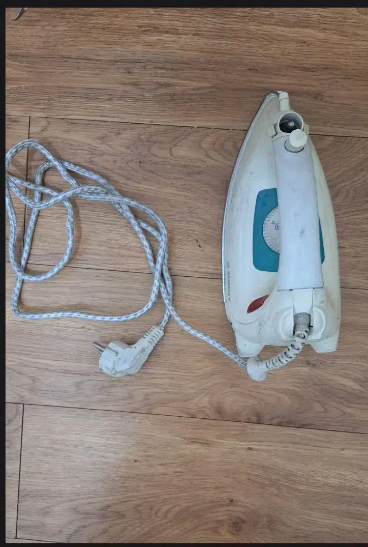 دو عدد اتو سالم|اتو و لوازم اتو|نکا, |دیوار