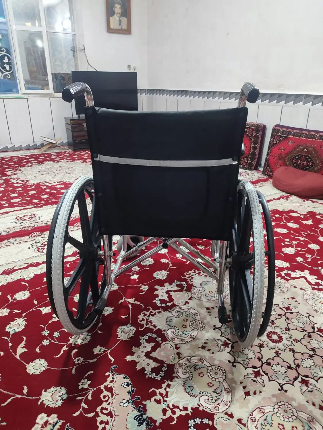 ویلچر نو|پزشکی|شیراز, حومه شیراز|دیوار