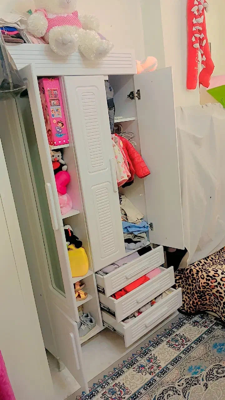 کمد بچه نو نو جادار پایه دار جدید رنگ سفید|اسباب و اثاث بچه|مشهد, فریزی|دیوار