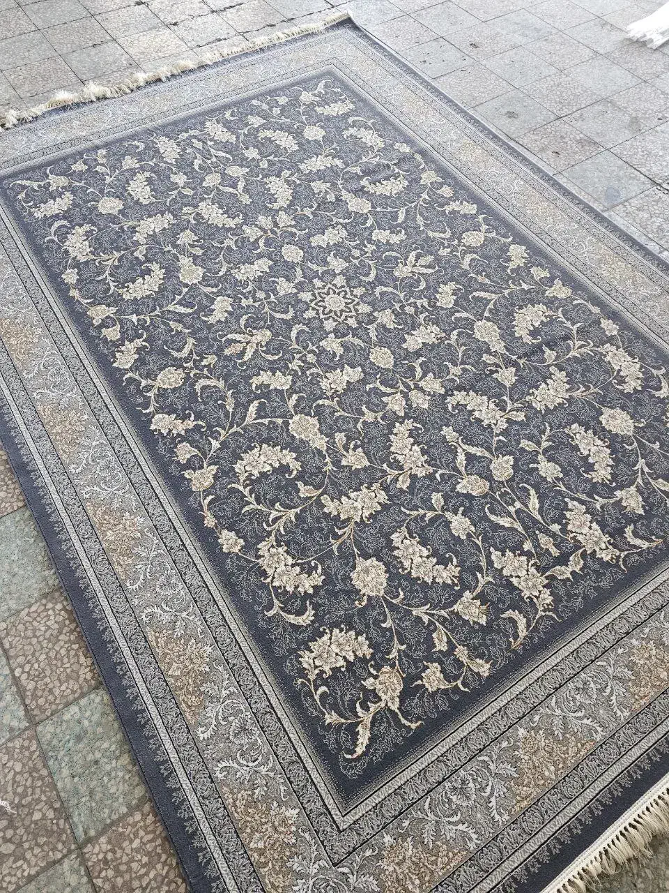 فرشهای ۷۰۰شانه تراکم۲۵۵۰ اریا|فرش|اراک, |دیوار