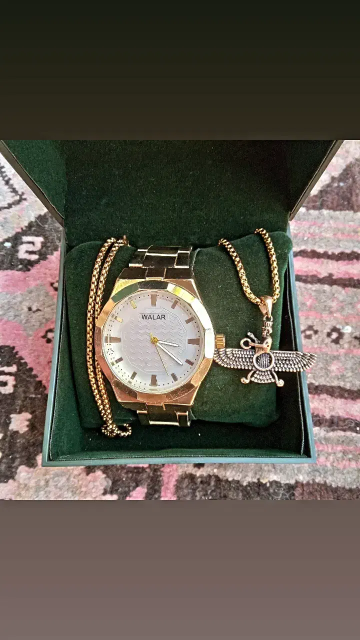 ساعت همراه گردنبد کوروش|ساعت|زابل, |دیوار