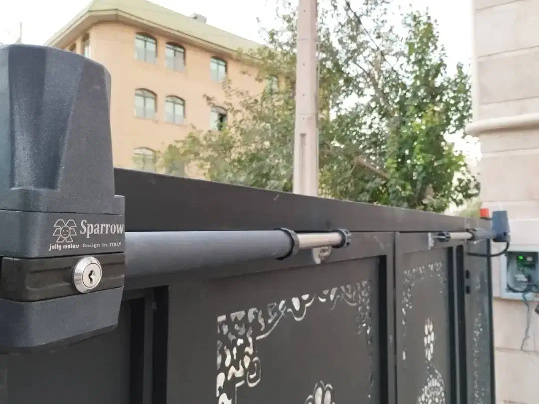 نصب و تعمیرات درب برقی|خدمات پیشه و مهارت|اصفهان, خانه اصفهان|دیوار