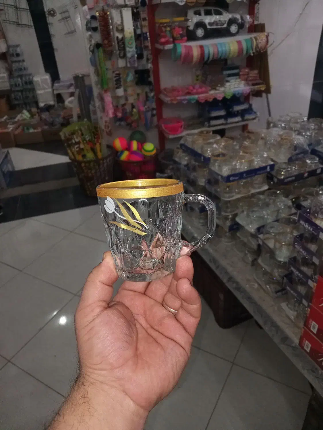 استکان لب طلایی|ظروف سرو و پذیرایی|گوگان, |دیوار