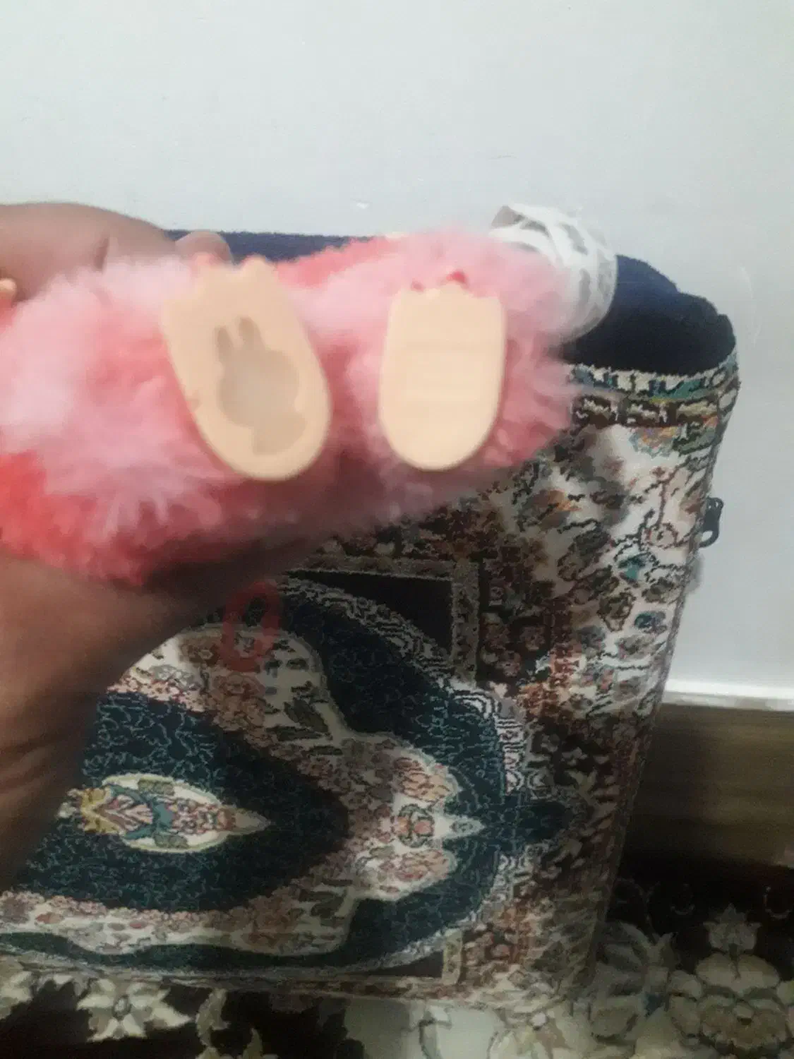 لبو بو|اسباب‌بازی بچه|تاکستان, |دیوار