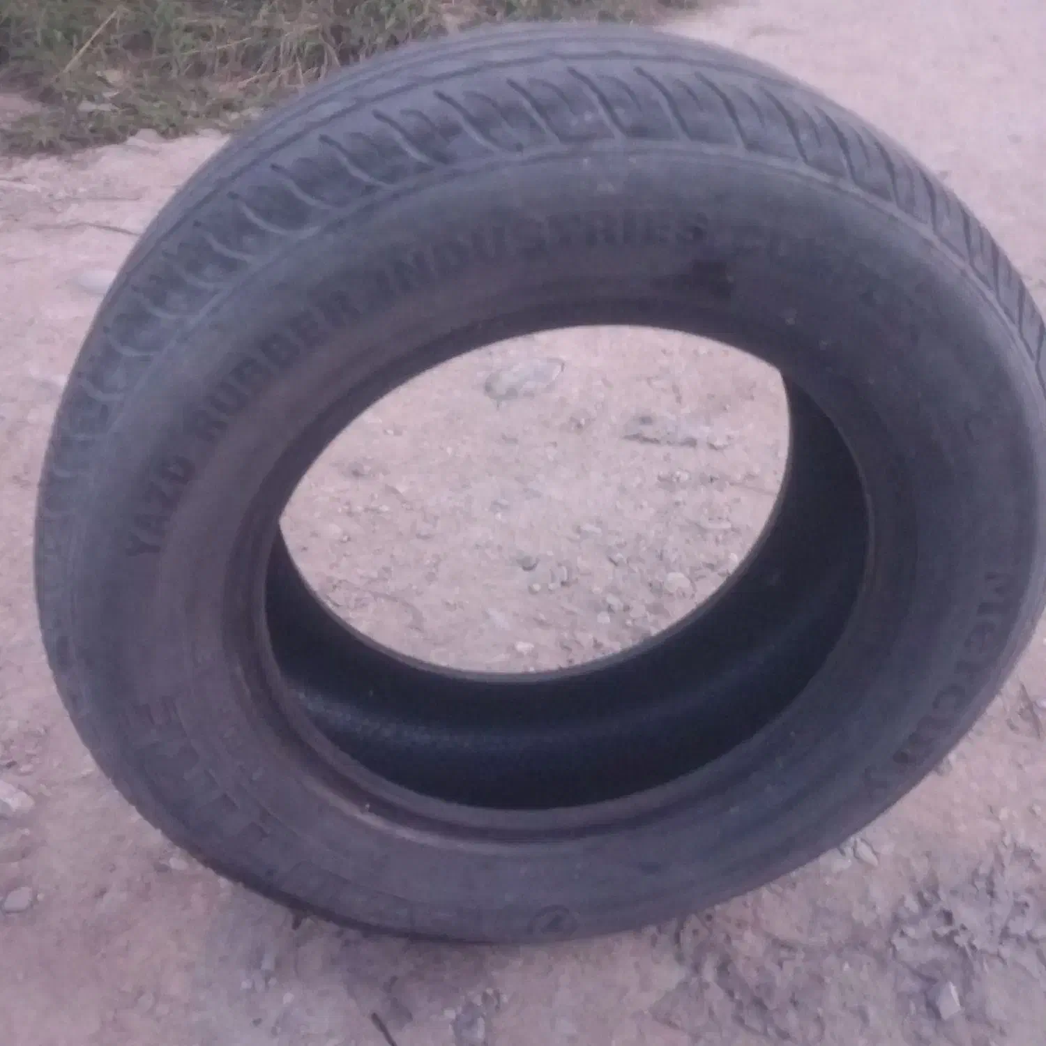 یک حلقه لاستیک پهن ۲۰۶ فروشی|قطعات یدکی و لوازم جانبی|صومعه‌سرا, |دیوار