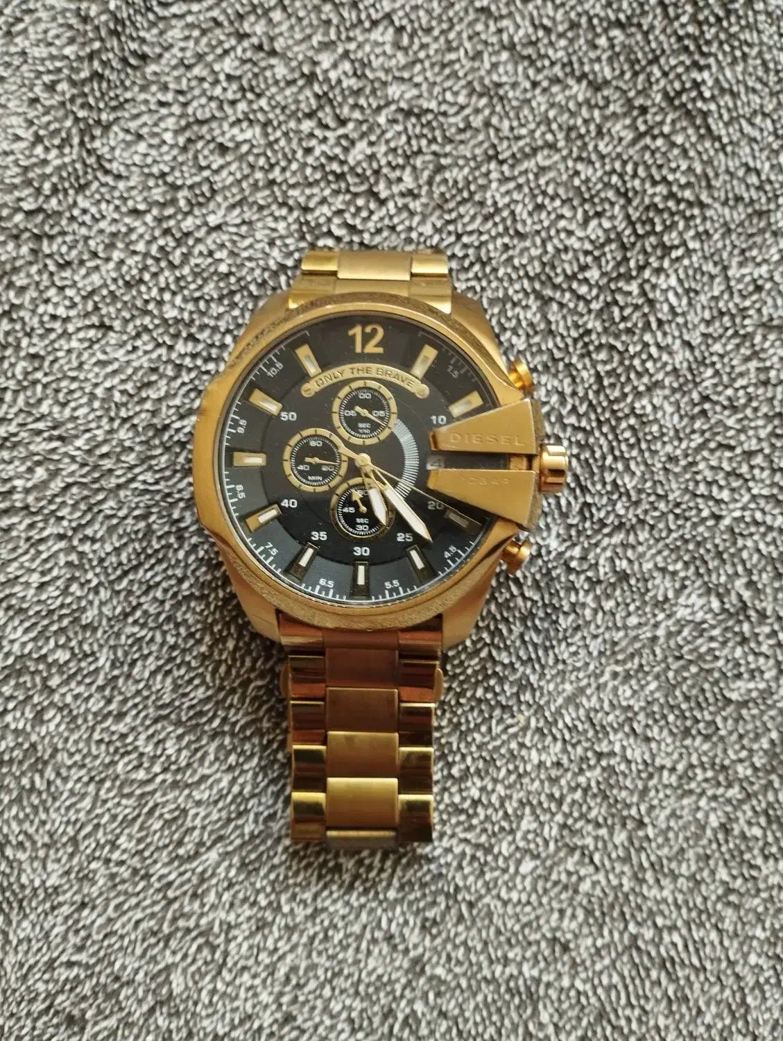 ساعت دیزل شاخدار|ساعت|رباطکریم, رباطکریم|دیوار