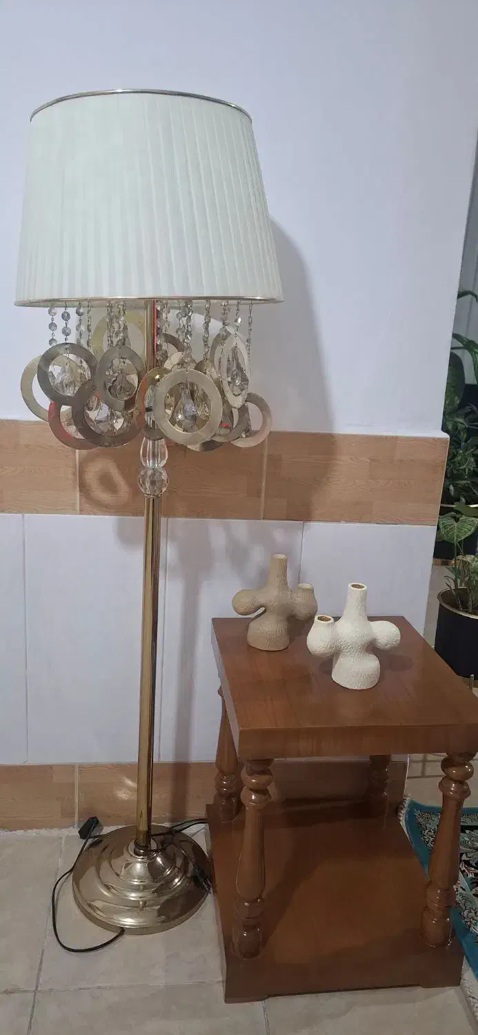 آباژور|چراغ خواب و آباژور|تربت جام, فاز ۳ فرهنگیان|دیوار