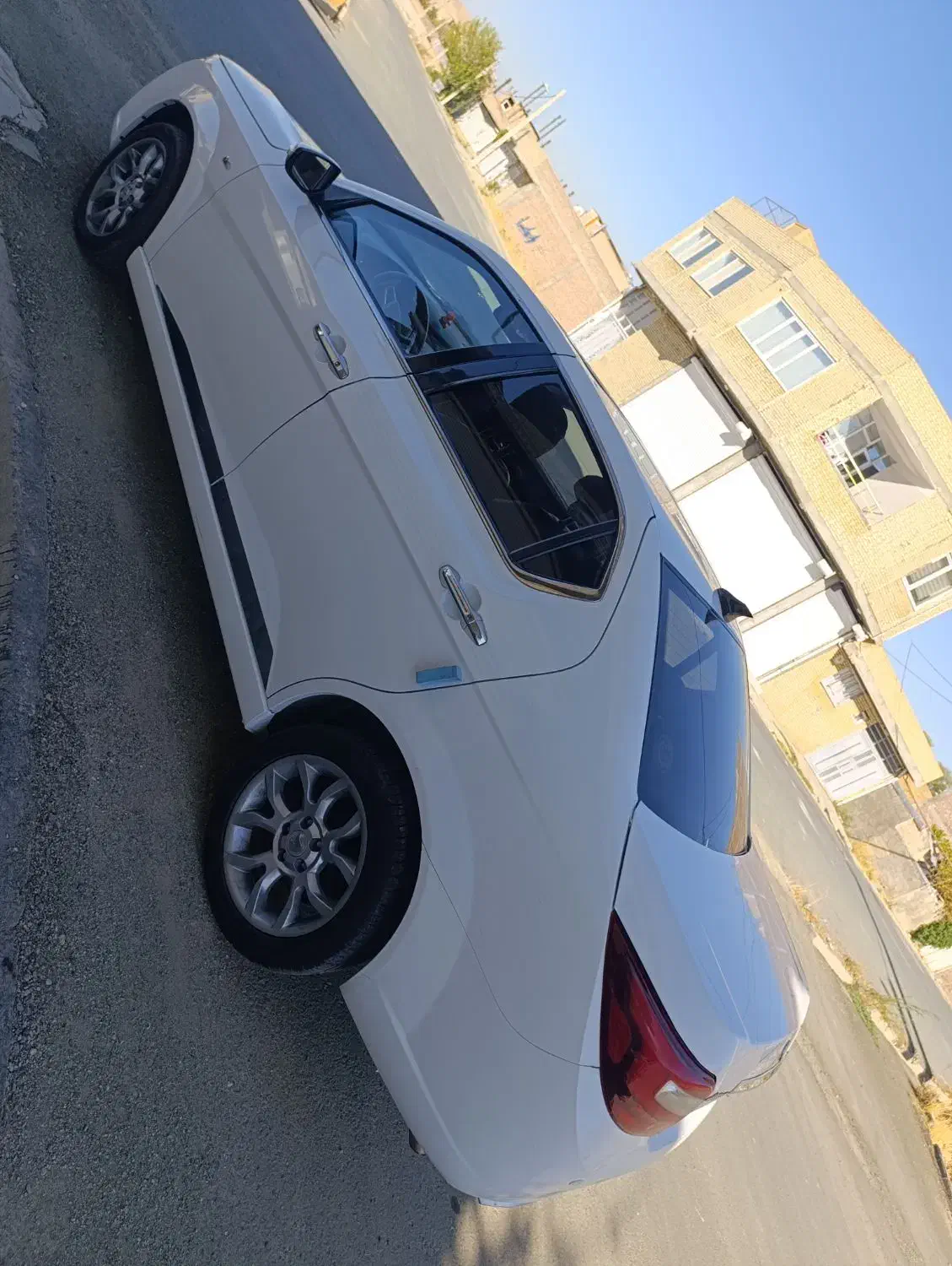 دنا پلاس فول|خودرو سواری و وانت|خسروشاه, |دیوار