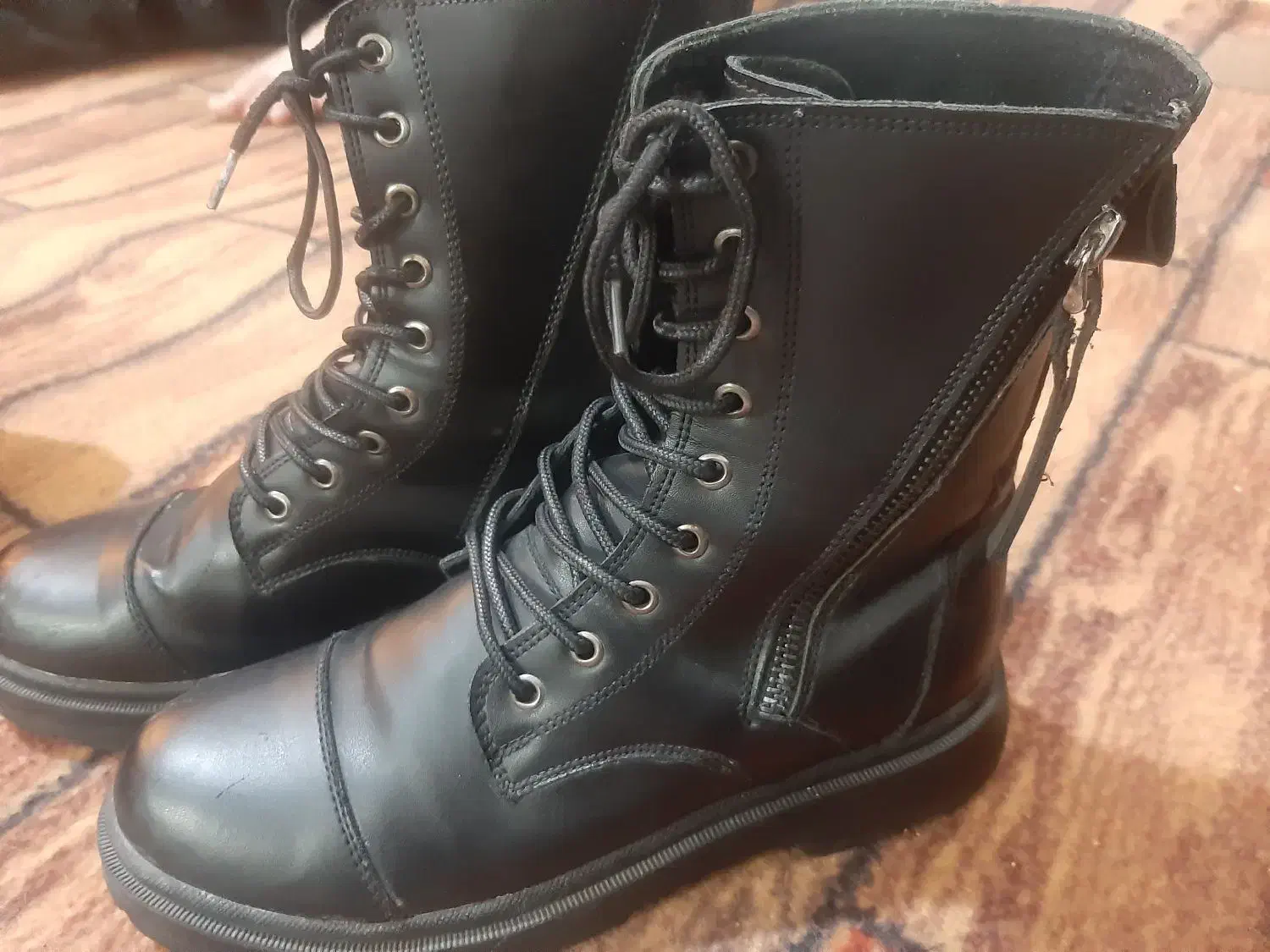 بوت ساق کوتاه|کیف، کفش، کمربند|قم, تعویض پلاک|دیوار