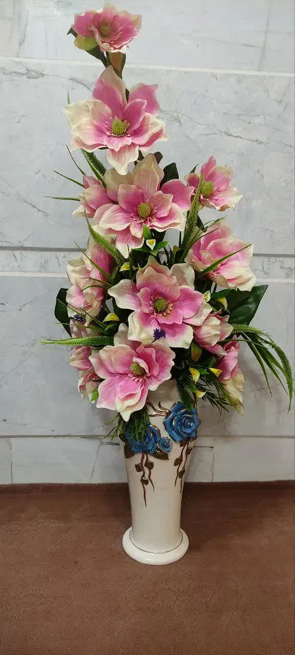 گل  و گلدان مصنوعی|گل مصنوعی|نجف‌آباد, حومه نجف آباد|دیوار