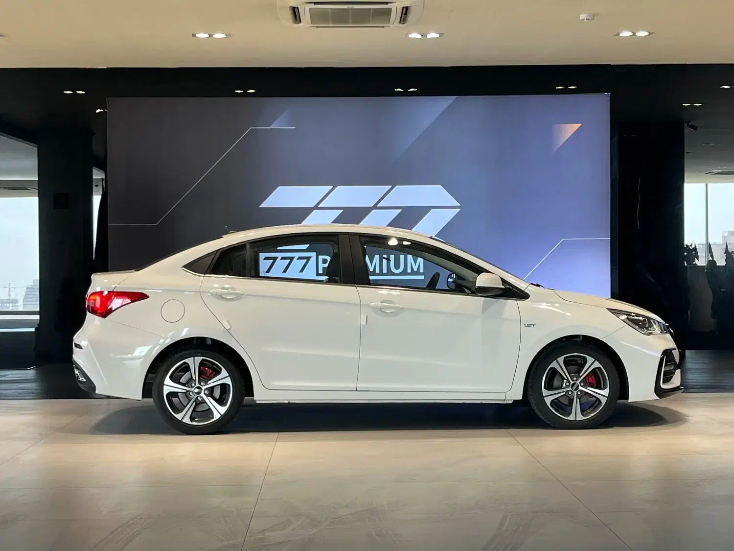 اریزو 5 اف ال سفید مدل 1404 صفر تحویل فوری|خودرو سواری و وانت|تهران, فرحزاد|دیوار