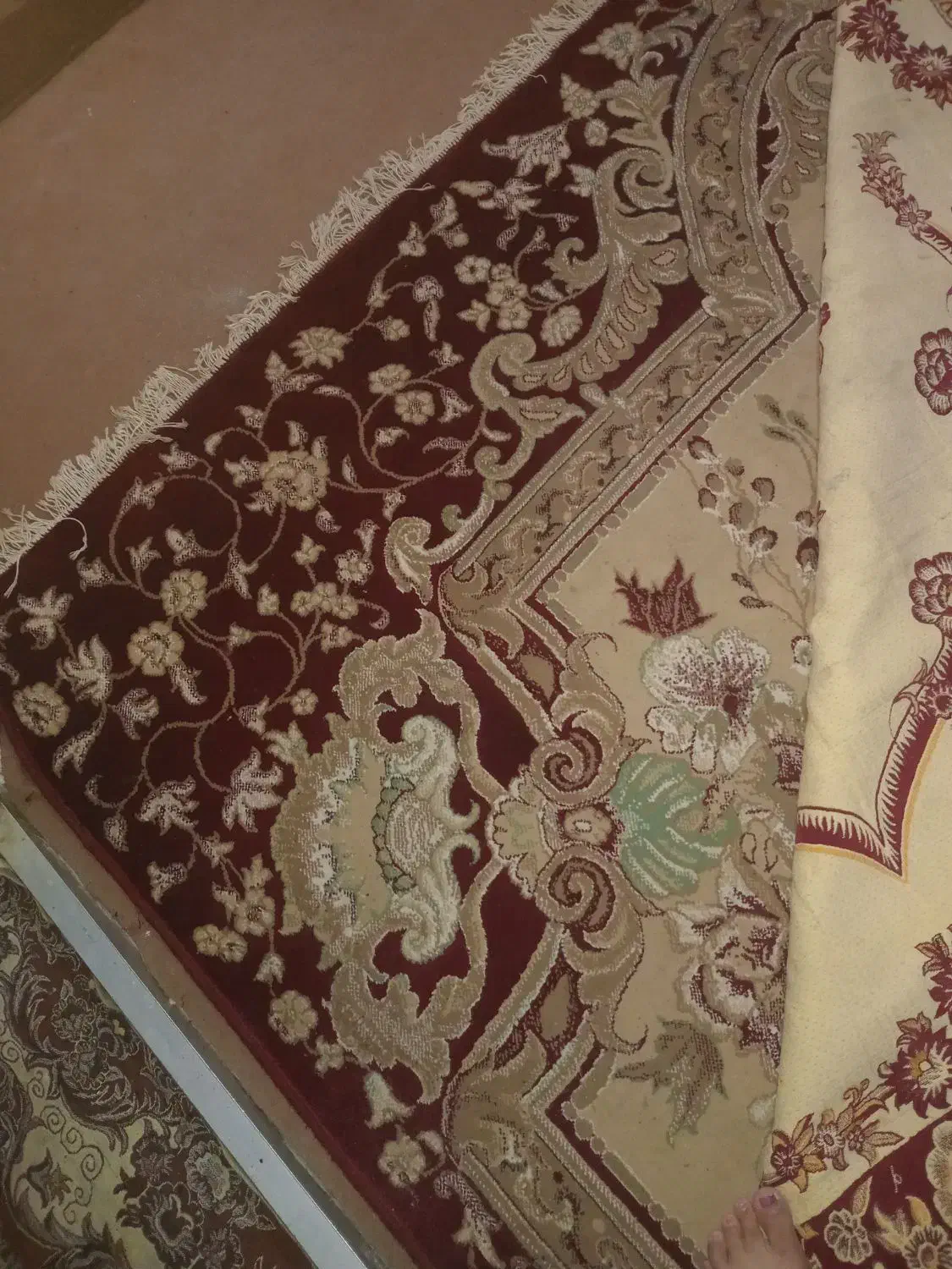 فرش 12 متری کاملا سالم|فرش|گلوگاه, |دیوار