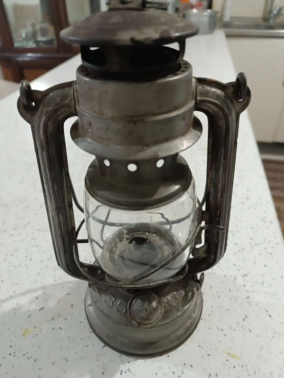 فانوس نفتی قدیمی|کلکسیون اشیاء عتیقه|تهران, افسریه جنوبی|دیوار