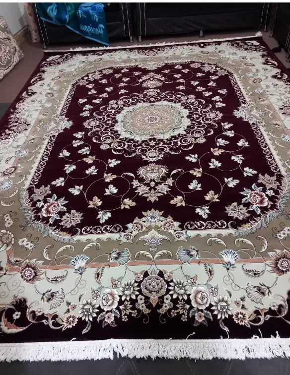 فرش ۷۰۰شانه|فرش|قائن, |دیوار