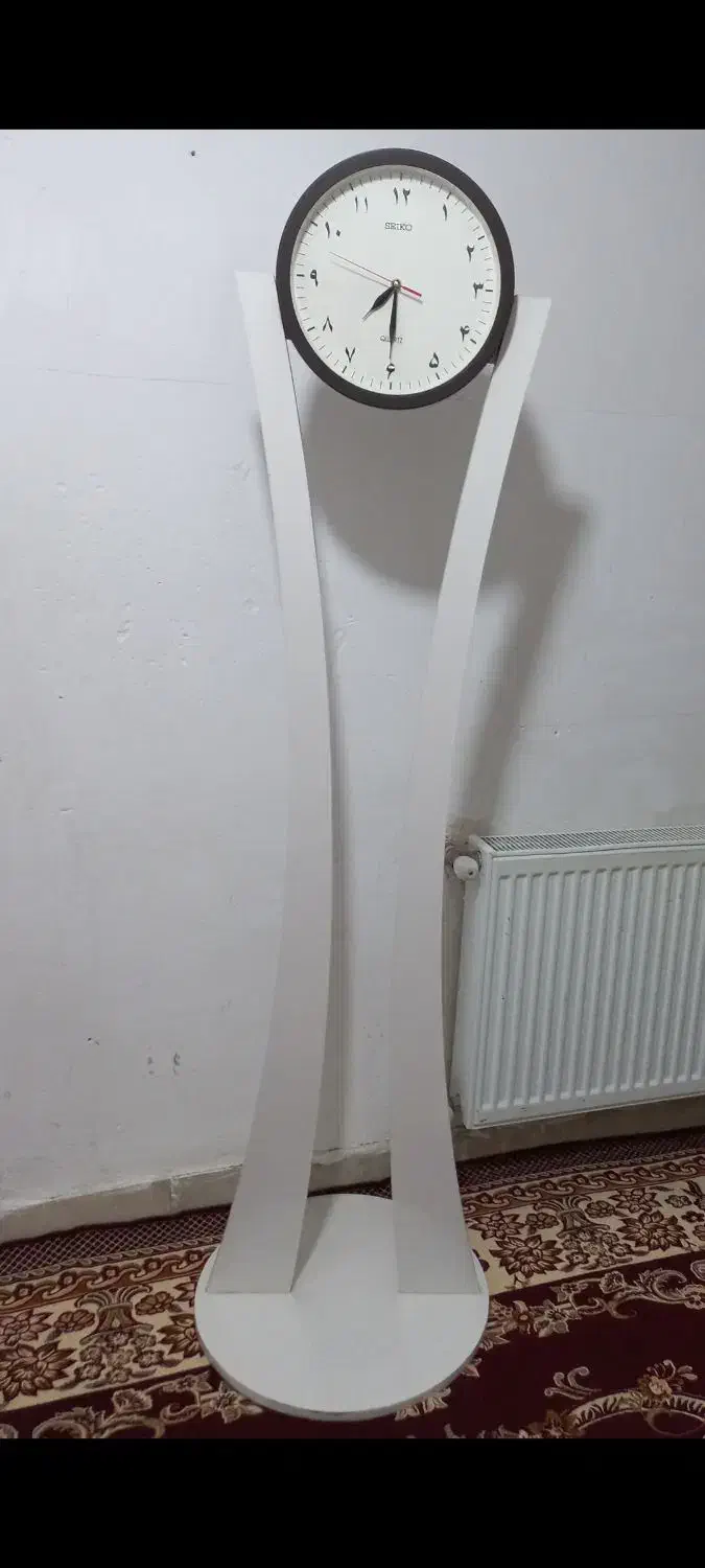 ساعت پایدارمال آرایشگاه بوده در حد نو|ساعت دیواری و تزئینی|کرمانشاه, |دیوار