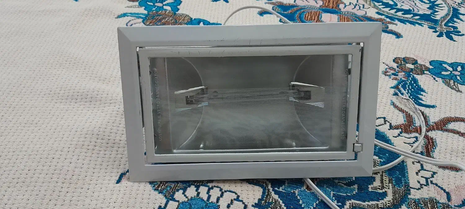 پرژاکتور|لامپ و چراغ|مشهد, پنجتن|دیوار