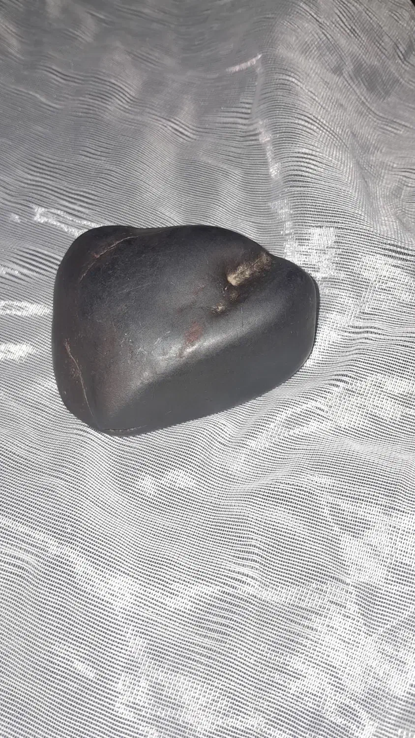 شهاب سنگ براق|جواهرات|سنندج, |دیوار