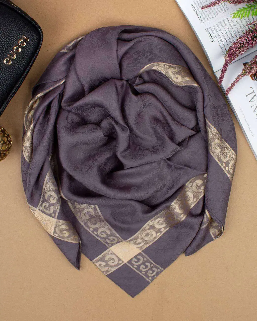 روسری ابریشم ژاکارد دور طلایی|لباس|رامهرمز, |دیوار