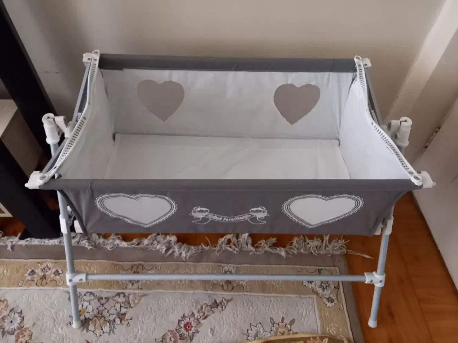 کریر.تخت|تخت و صندلی بچه|ری, دولتآباد|دیوار