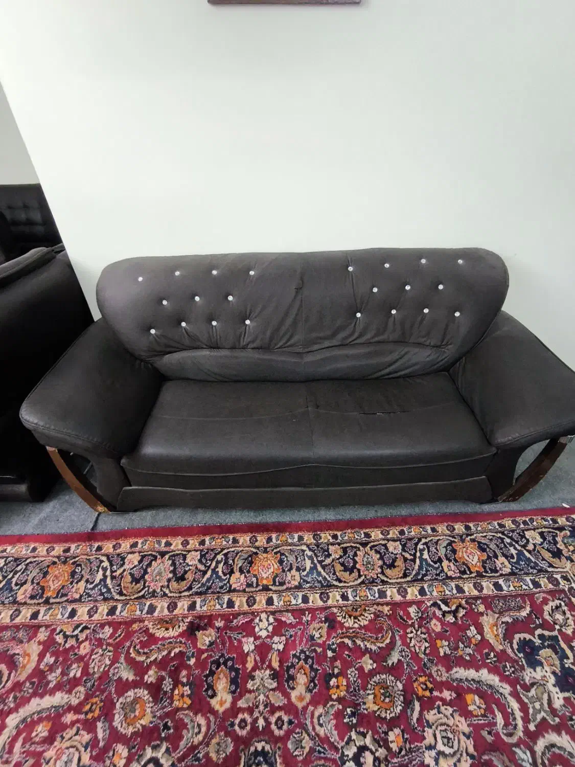 مبل فروشی چرم|مبلمان خانگی و میز عسلی|قائن, |دیوار