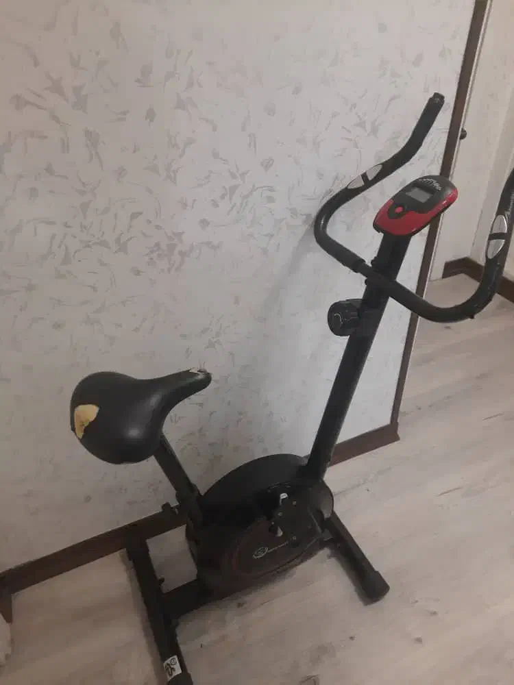 دوچرخه در جا در حد|تجهیزات ورزشی|پردیس, فاز ۱۱|دیوار