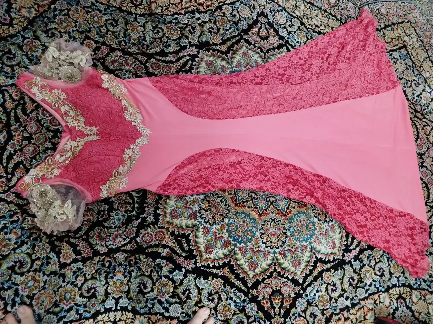 پیراهن مجلسی|لباس|شهریار, شهریار|دیوار