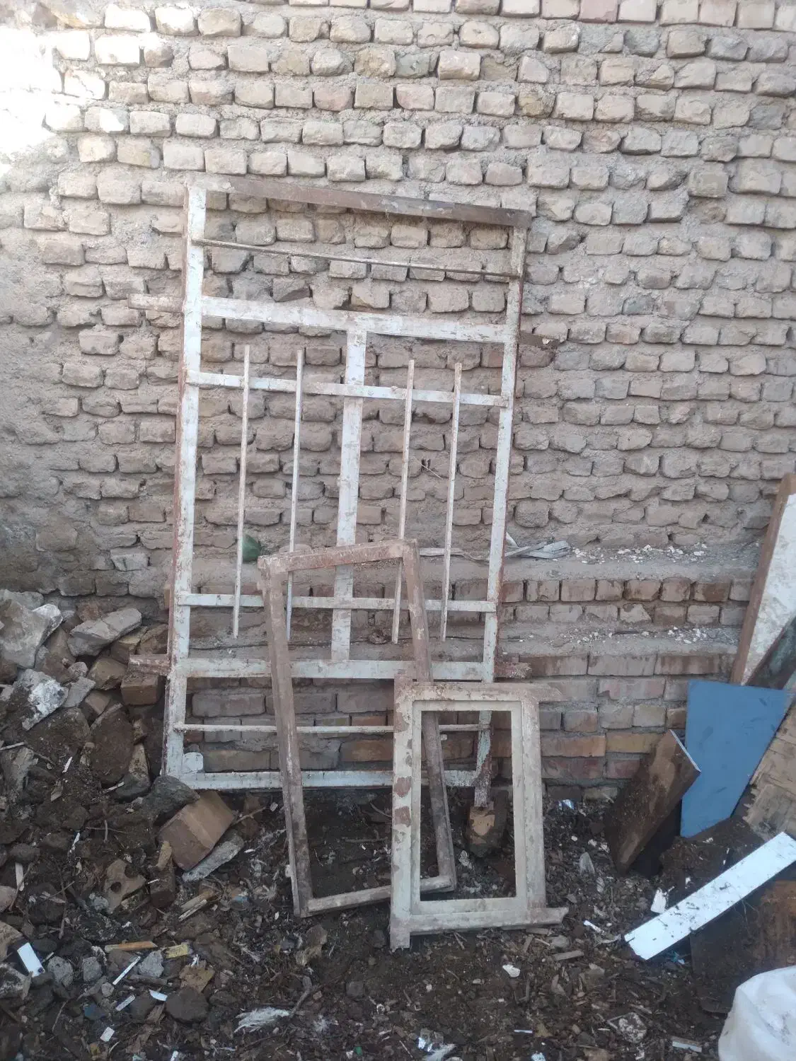 درب آهنی|مصالح و تجهیزات ساختمان|نیشابور, مبارکه|دیوار