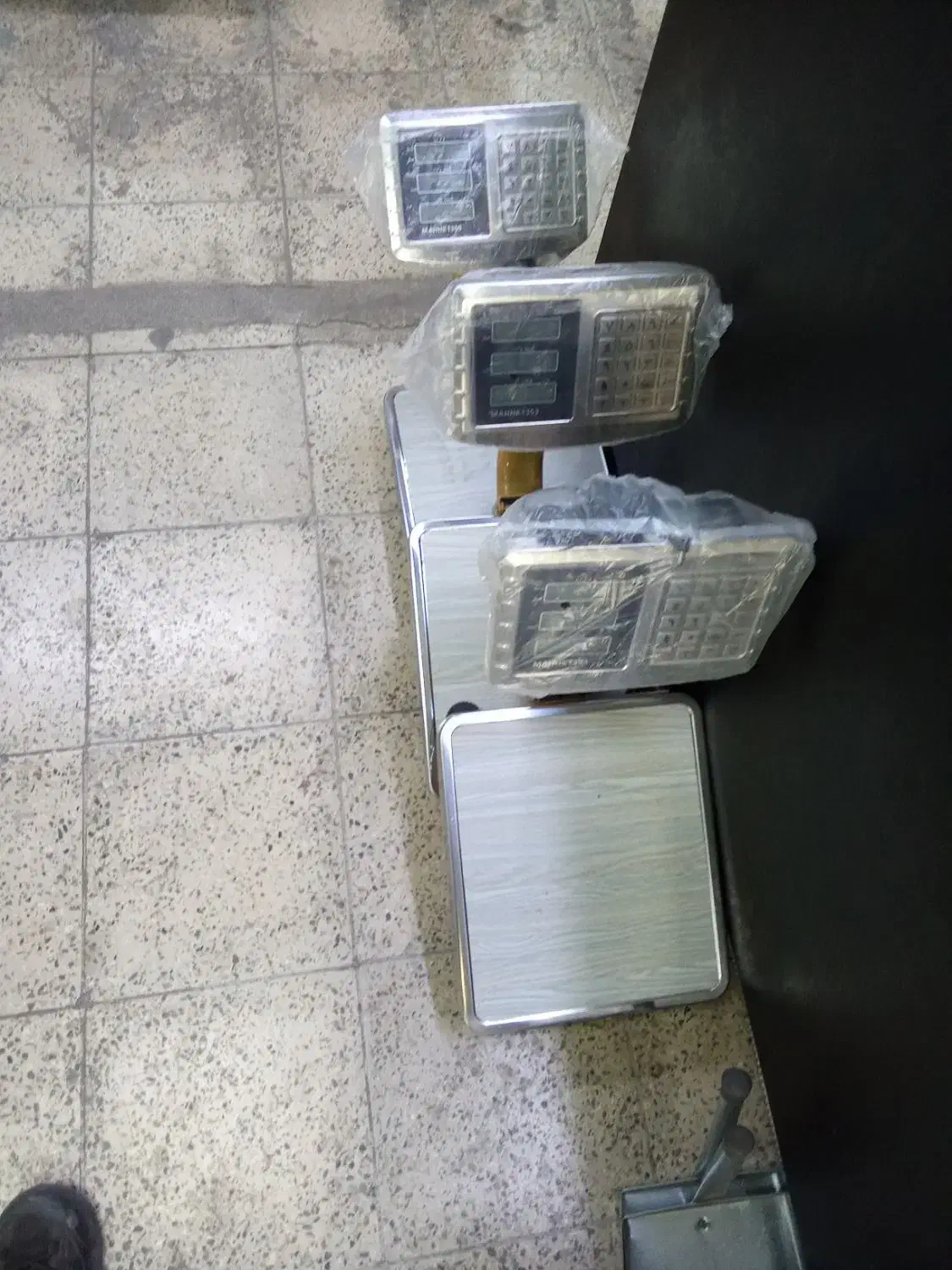 ترازو . باسکول . ترازو ۶۰ کیلویی تاشو|فروشگاه و مغازه|کرج, میدان میوه و تره بار مرکزی|دیوار