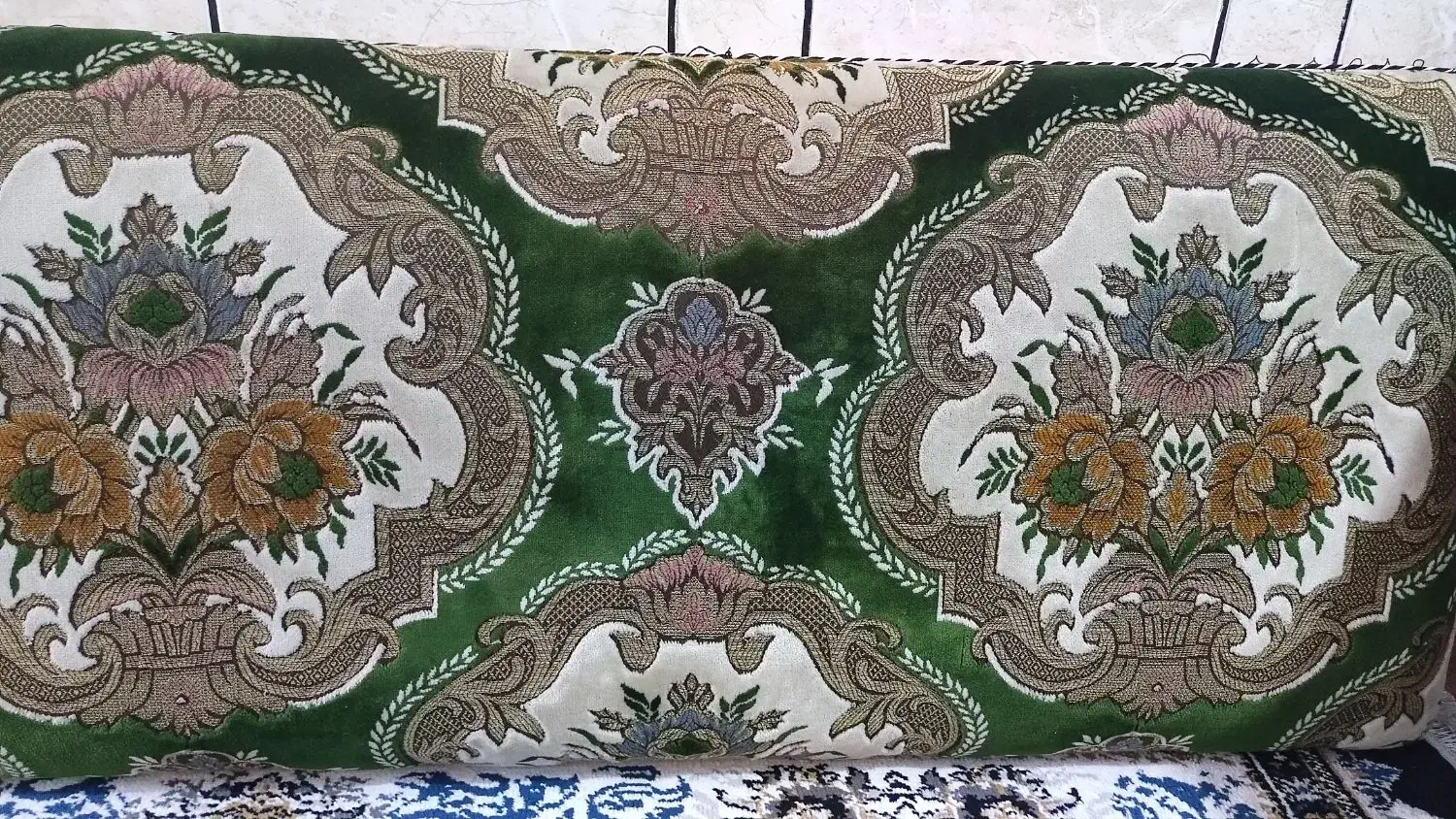 پشتی سایز بزرگ|پشتی|بندر امام خمینی, |دیوار