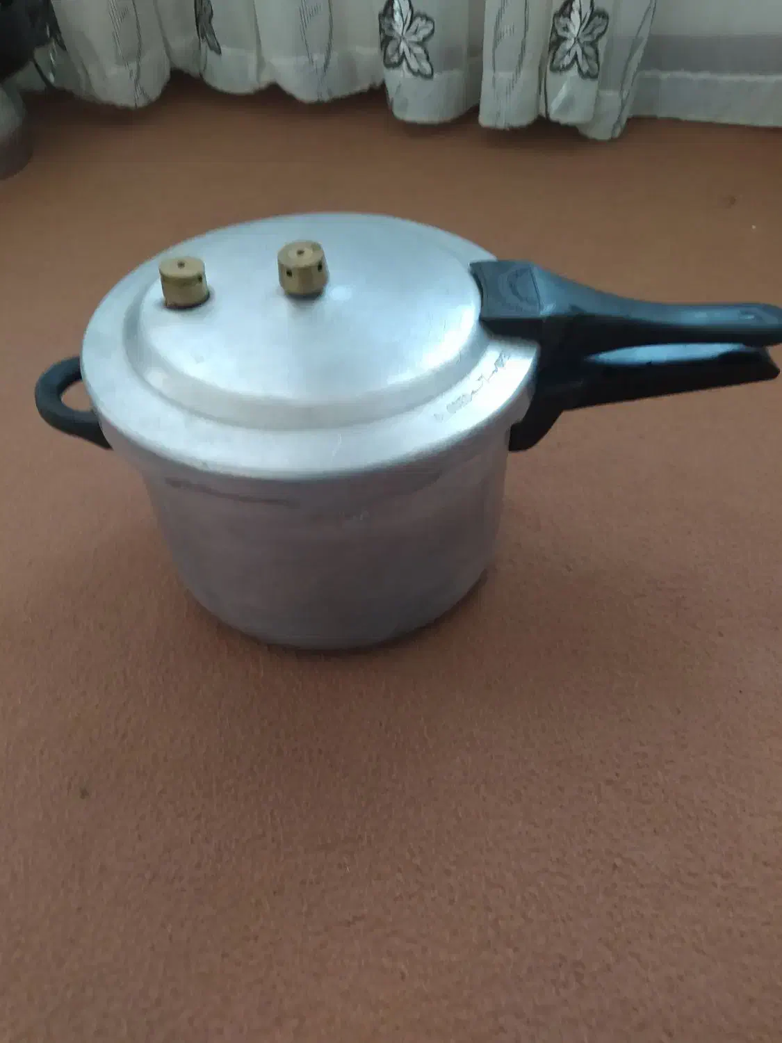 زودپز|ظروف پخت‌وپز|ایلام, |دیوار