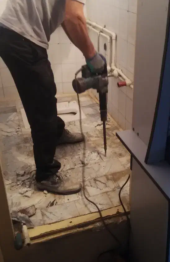 کاشی کاری،رفع نم،بازسازی و تعمیر،لوله کشی|خدمات پیشه و مهارت|فردیس, شهرک شهید حسینی|دیوار