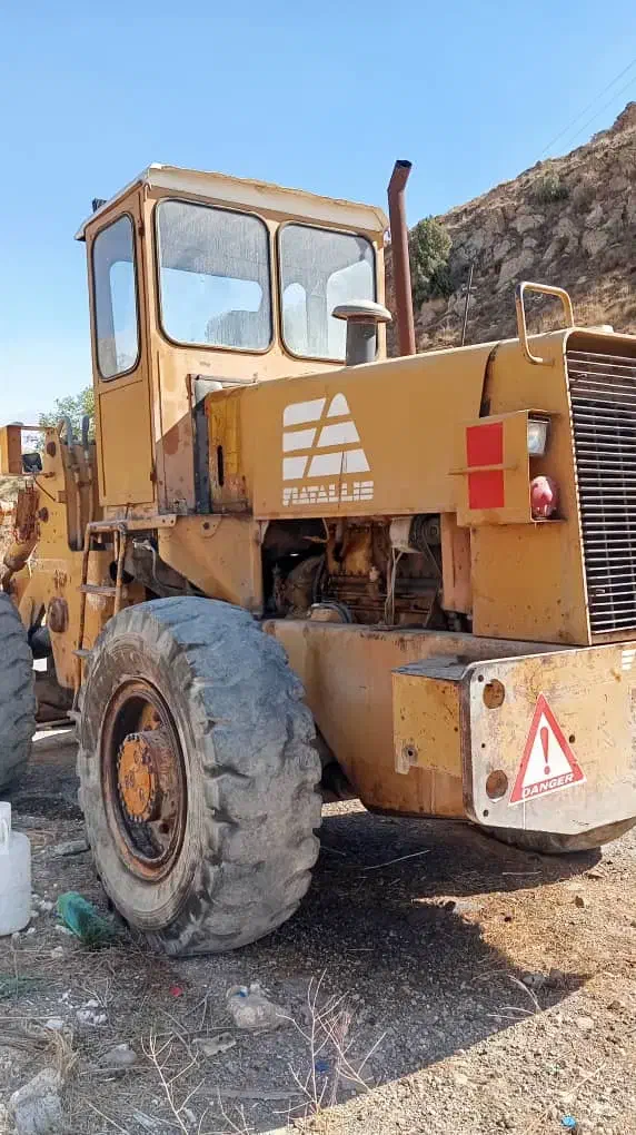 لودر FR10 فیات آلیس رنگ فابریک بسیار تمیز|خودرو سنگین|تهران, زعفرانیه|دیوار