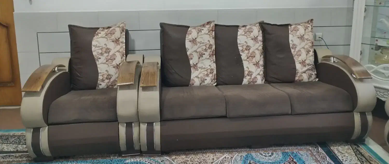 مبل راحتی ۷نفره|مبلمان خانگی و میز عسلی|فریدونشهر, |دیوار