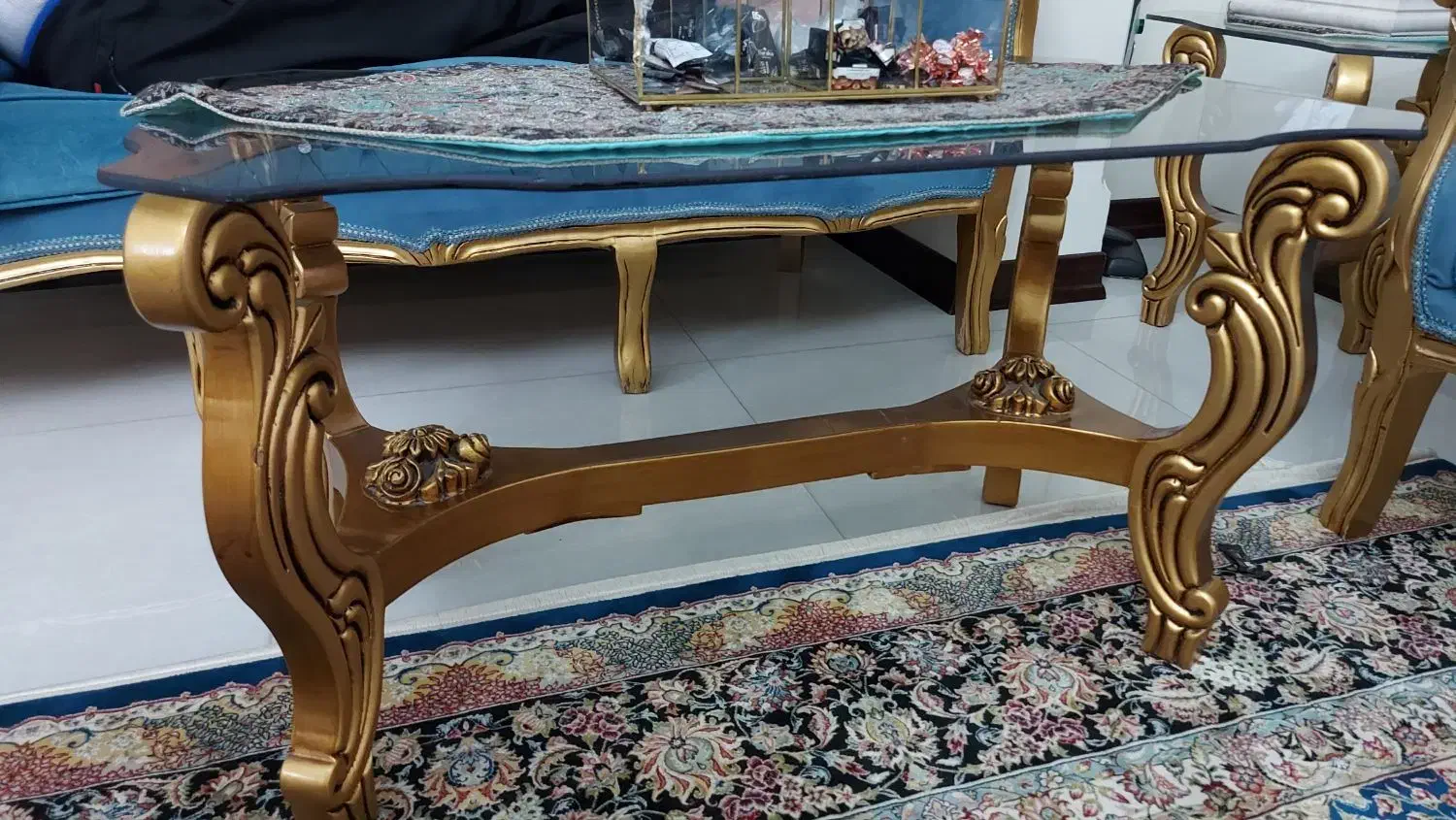 مبل ۹ نفره همرا جلومبلی ودوتا عسلی|مبلمان خانگی و میز عسلی|تهران, مشیریه|دیوار