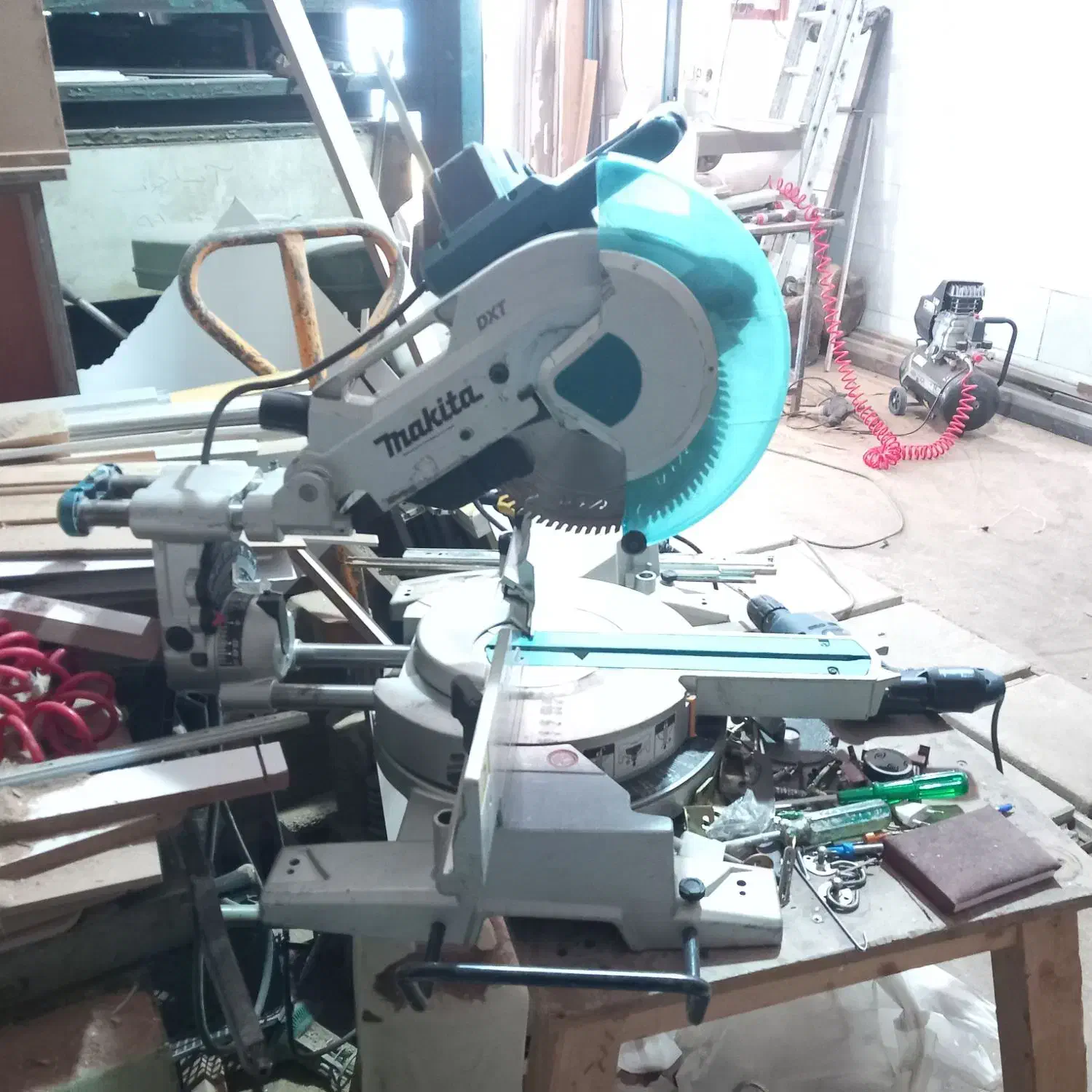 فارسی بر ماکیتا|ابزارآلات|کرج, حسین آباد (اکبر آباد)|دیوار