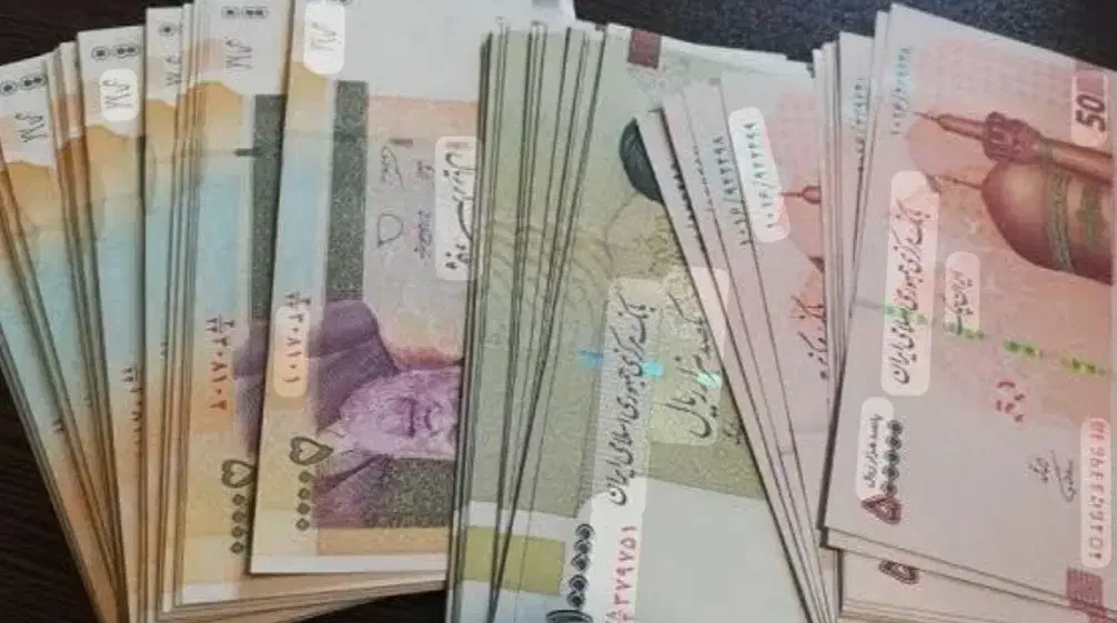 گمشده|اشیا|کارون, |دیوار