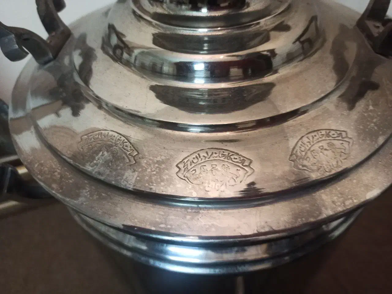 سماور گازی بزرگ|سماور، چای‌ساز، قهوه‌ساز|خوی, |دیوار