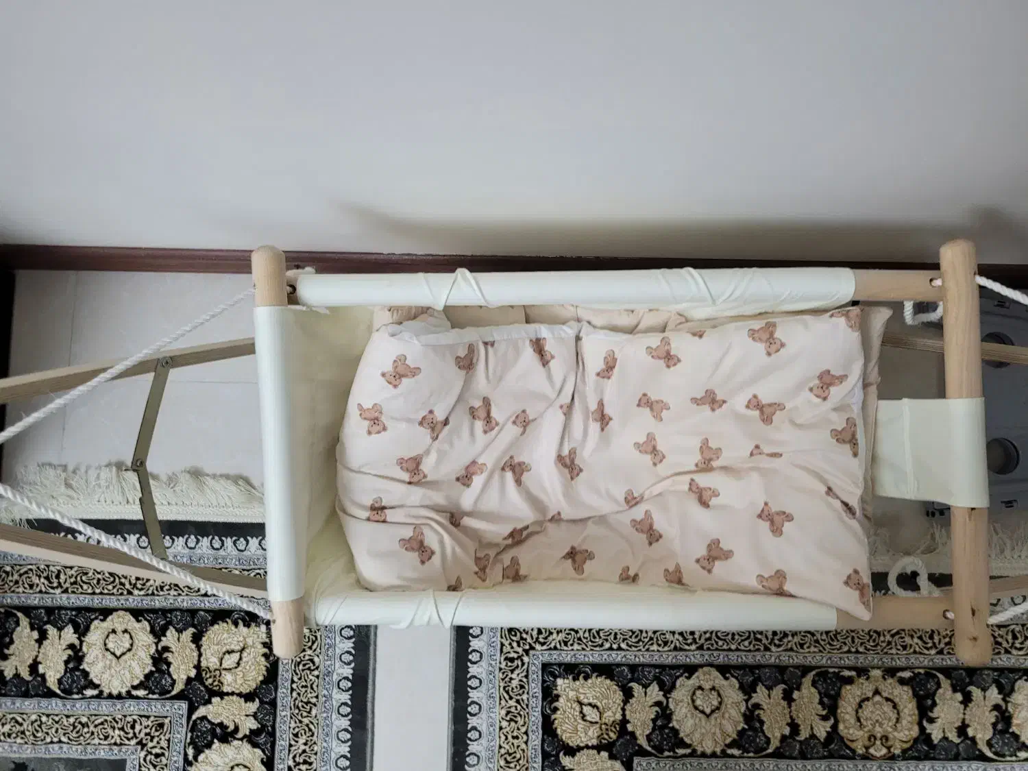 ننو چوبی|اسباب و اثاث بچه|تهران, کوی بیمه|دیوار