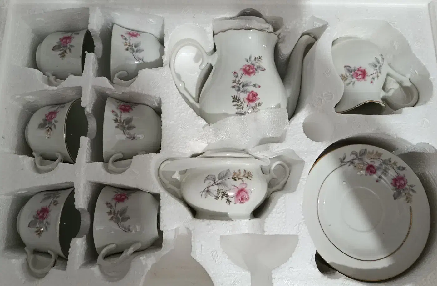 سرویس چای خوری چینی|ظروف سرو و پذیرایی|فسا, |دیوار