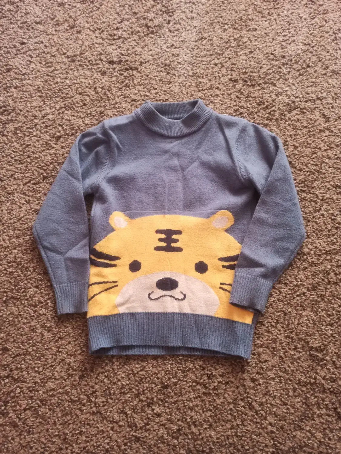 بافت و شلوار گرم و کاپشن بچگانه در حد خیلی نو|کفش و لباس بچه|شیراز, هفت تنان|دیوار