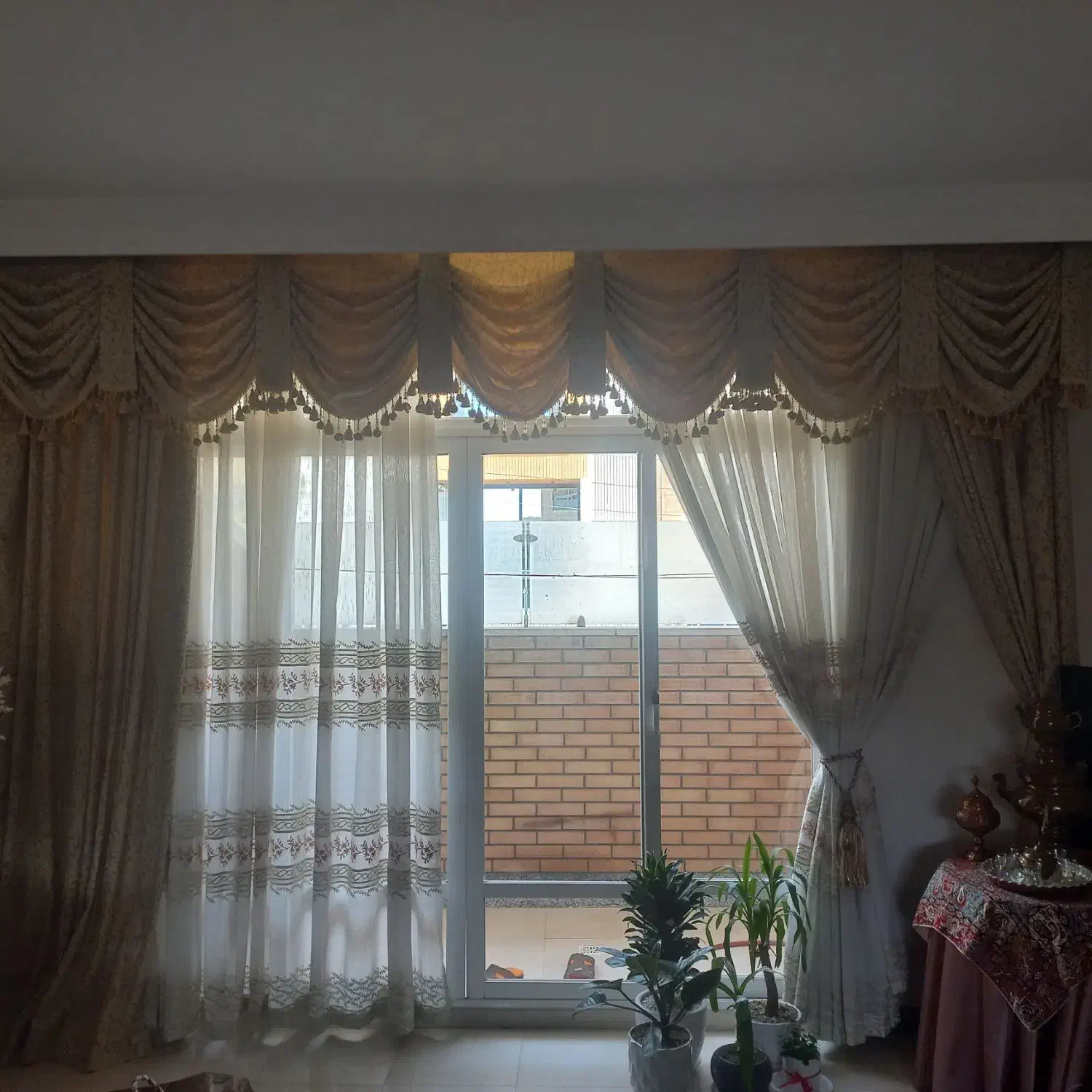 پرده حریر و پارچه|پرده، رانر، رومیزی|اصفهان, خواجه عمید|دیوار