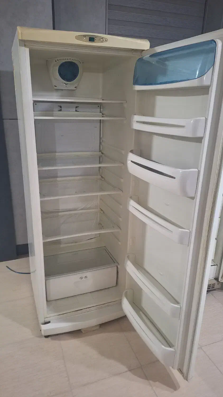 ییخچال|یخچال و فریزر|بروجرد, |دیوار