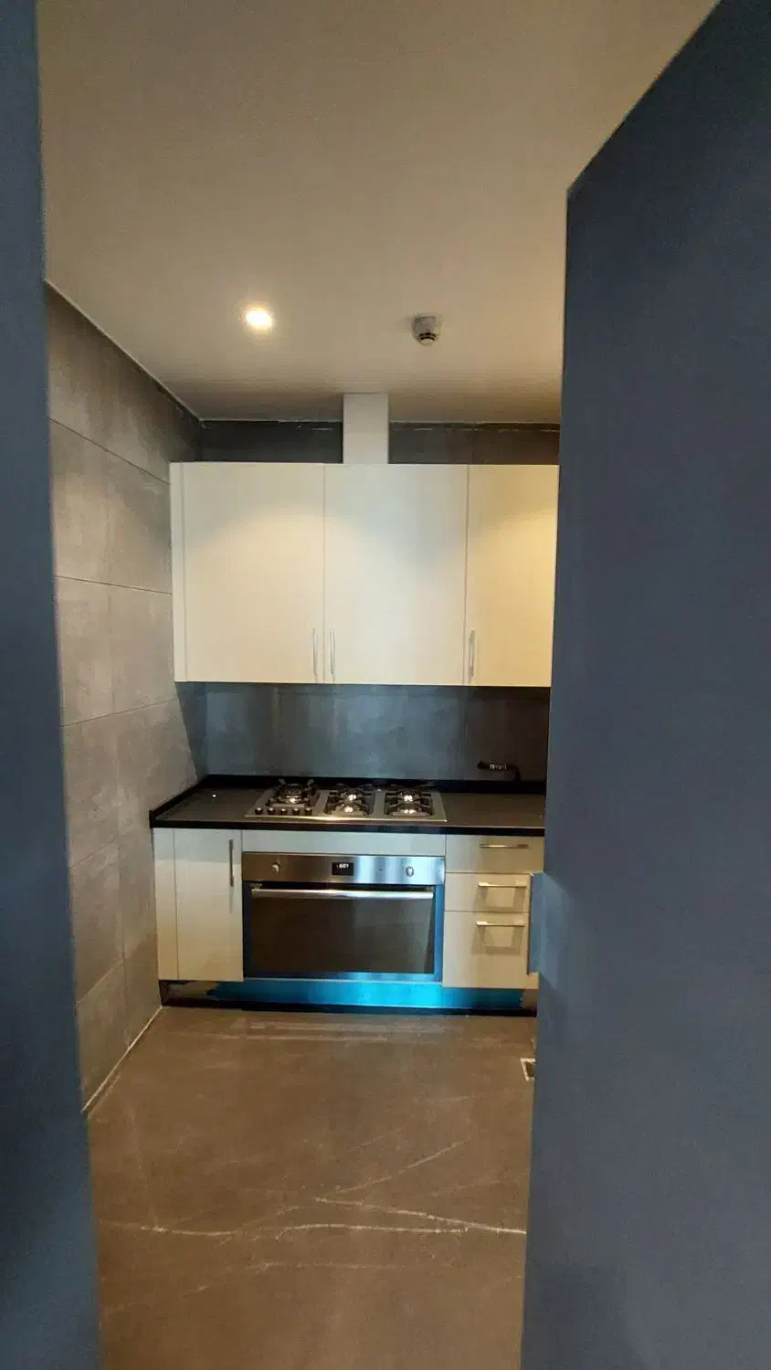 370متر*full modern*کلید نخورده*ویو کل تهران