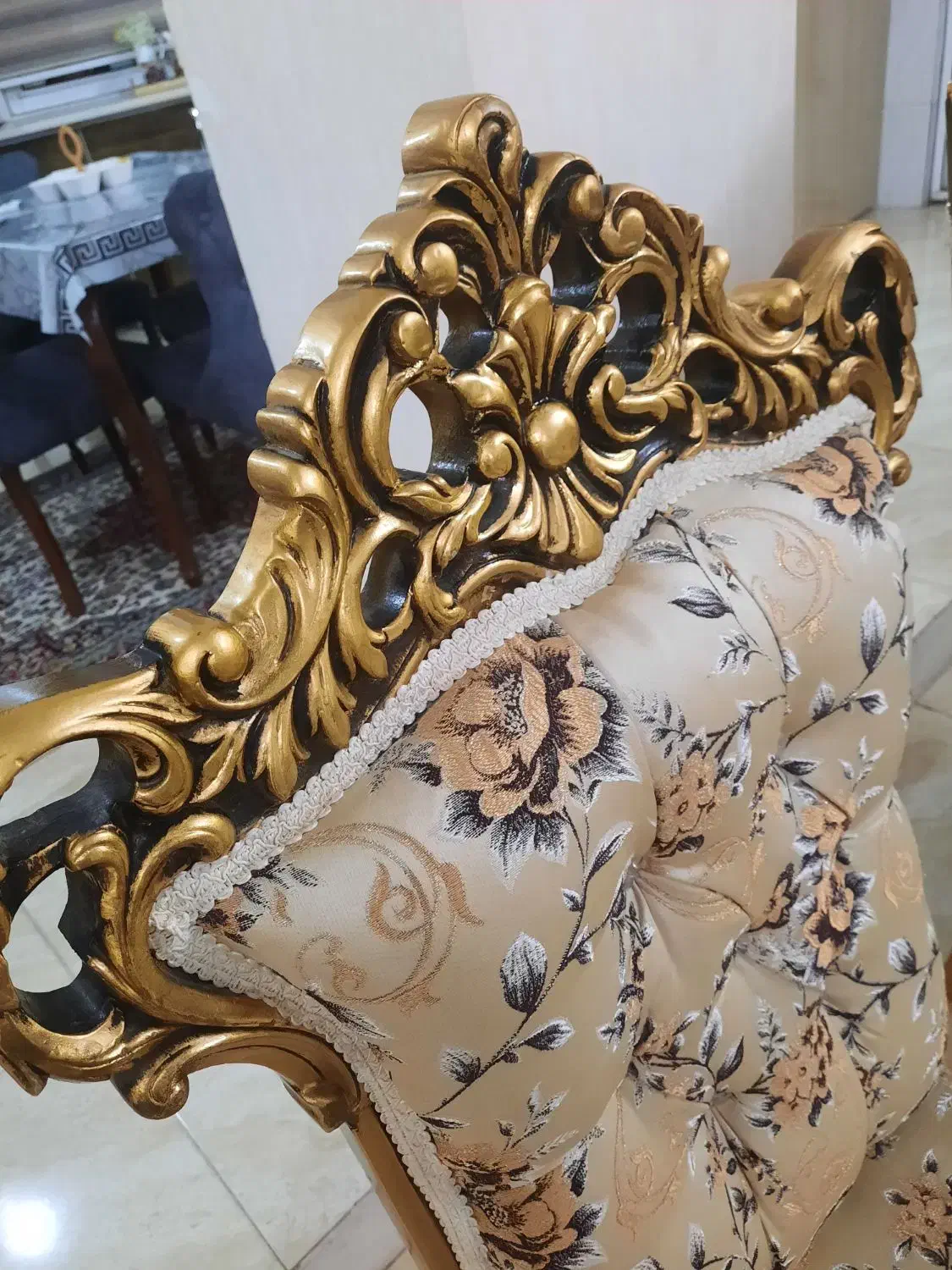 صندلی غذا خوری|میز و صندلی غذاخوری|میانه, |دیوار