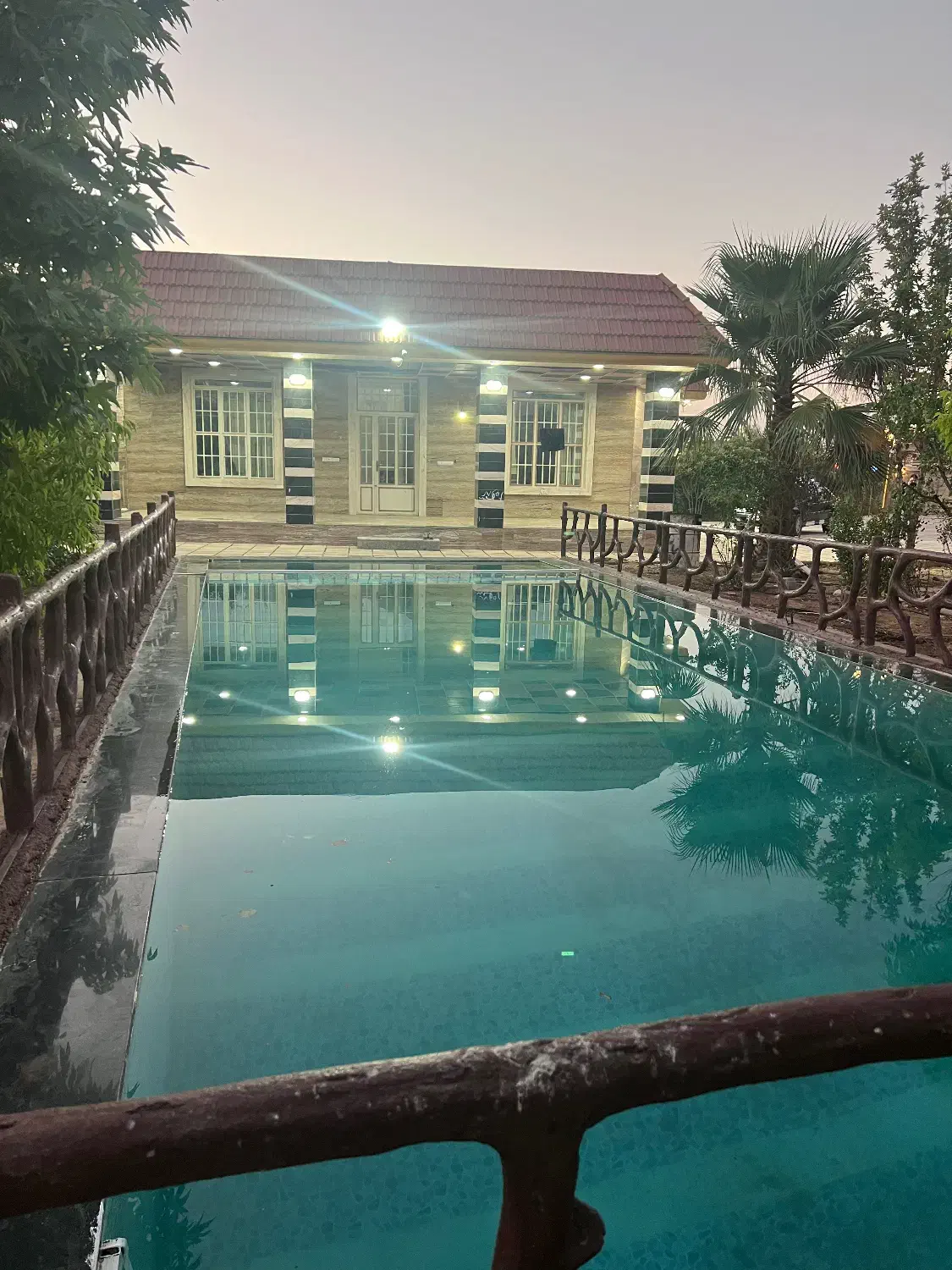 اجاره روزانه باغ ویلا|اجارهٔ کوتاهمدت ویلا و باغ|شیراز, میانرود|دیوار