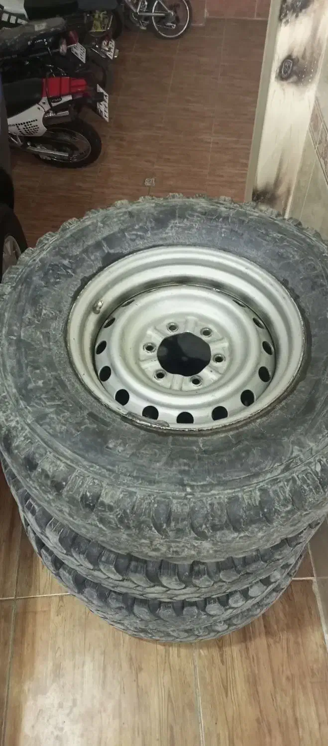 لاستیک و رینگ|حراج|بانه, |دیوار